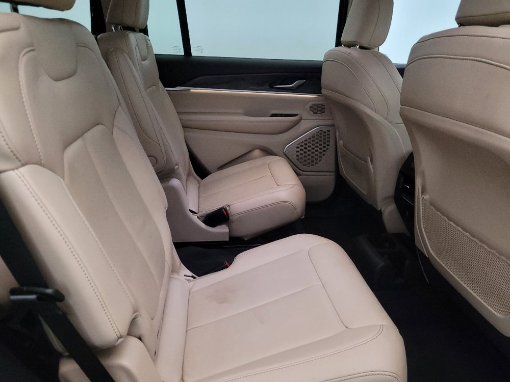 Used 2022 Jeep Grand Cherokee L Limited image 19