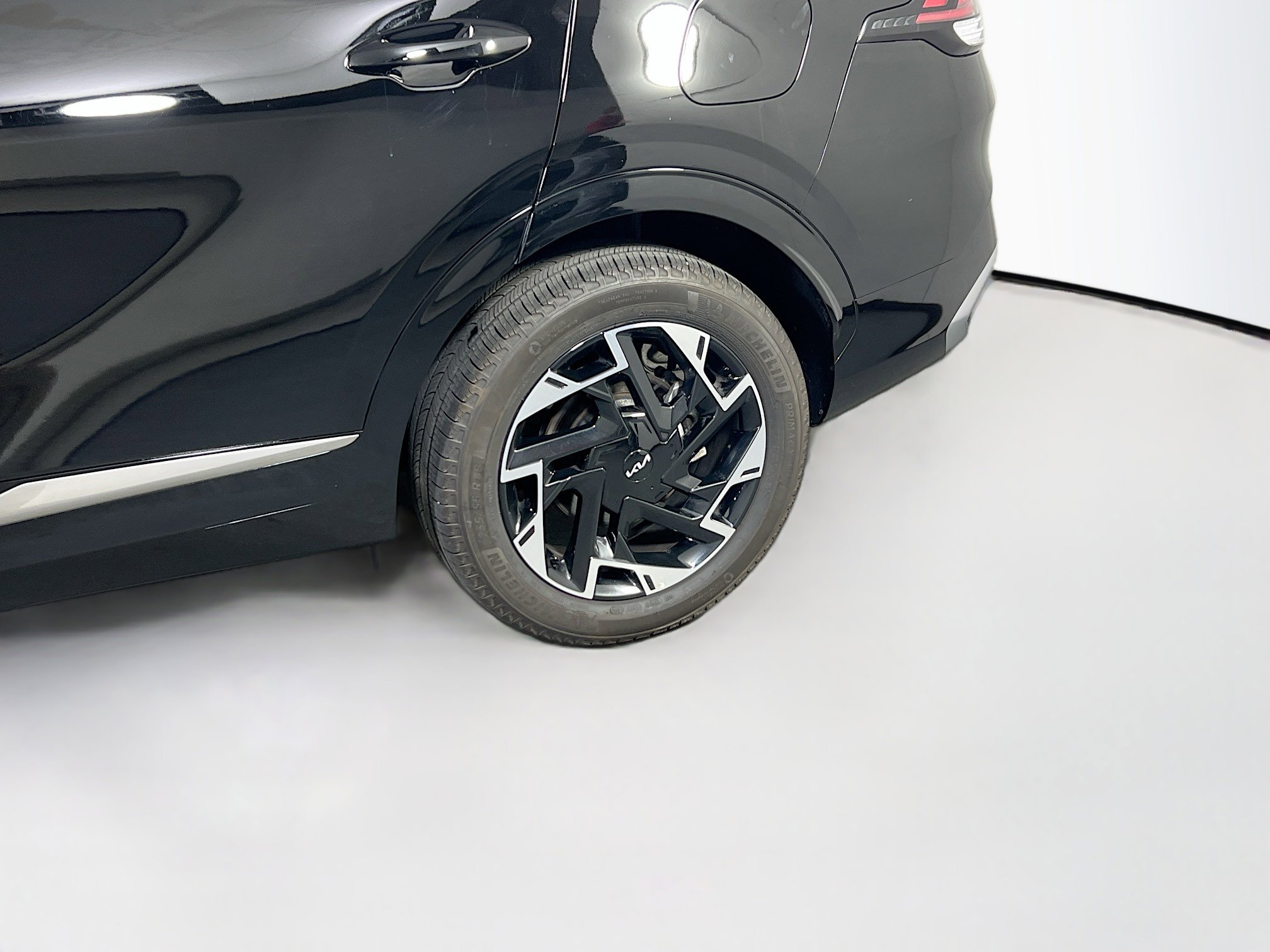 Used 2024 Kia Sportage SX image 31