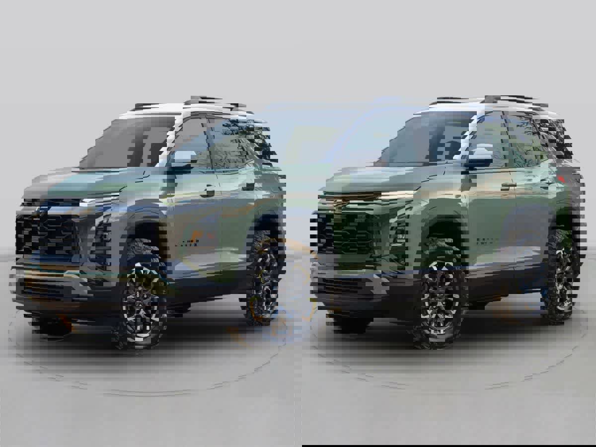 Used 2025 Chevrolet Equinox LT image 1