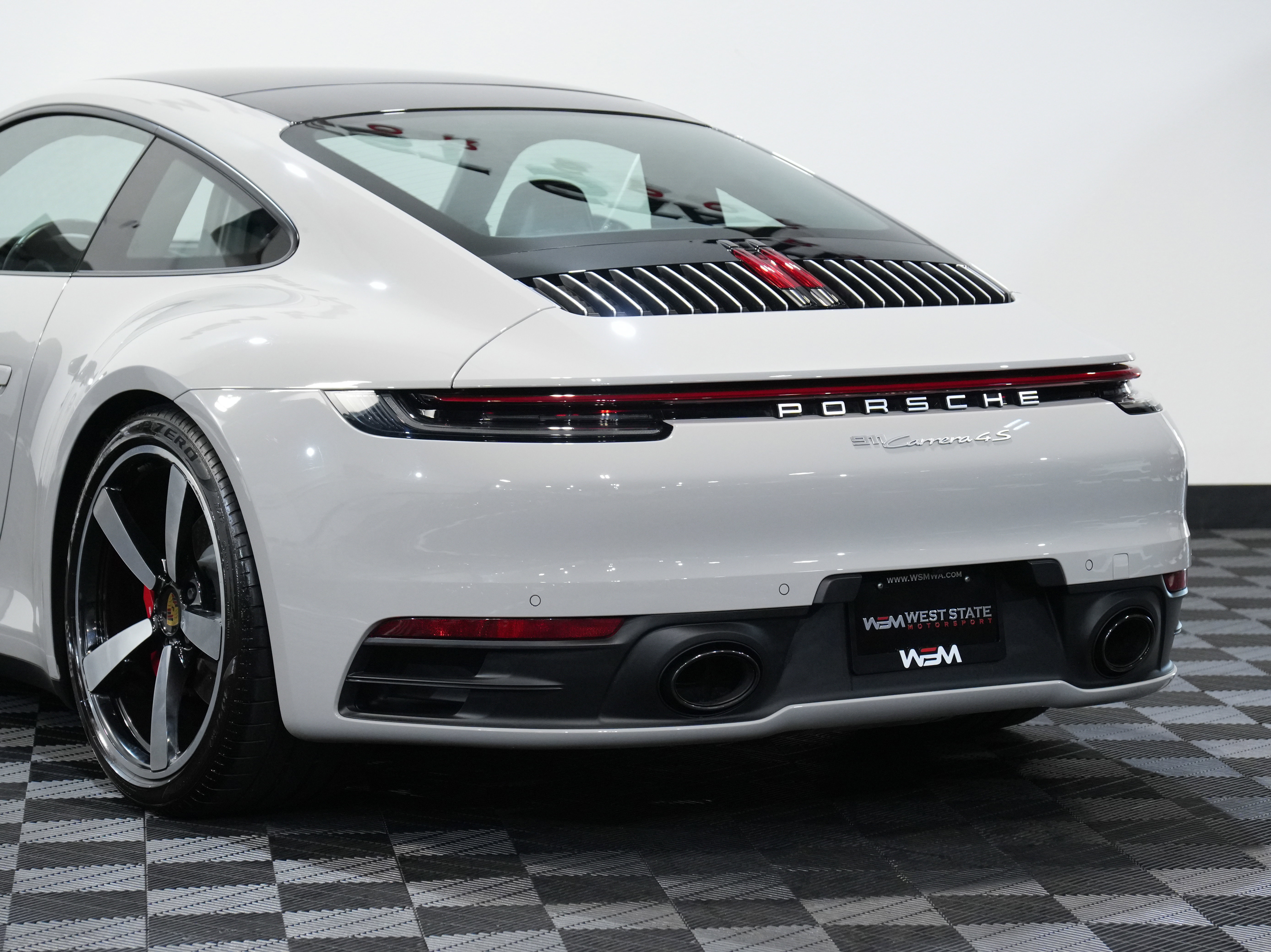 Used 2020 Porsche 911 Carrera 4S image 17