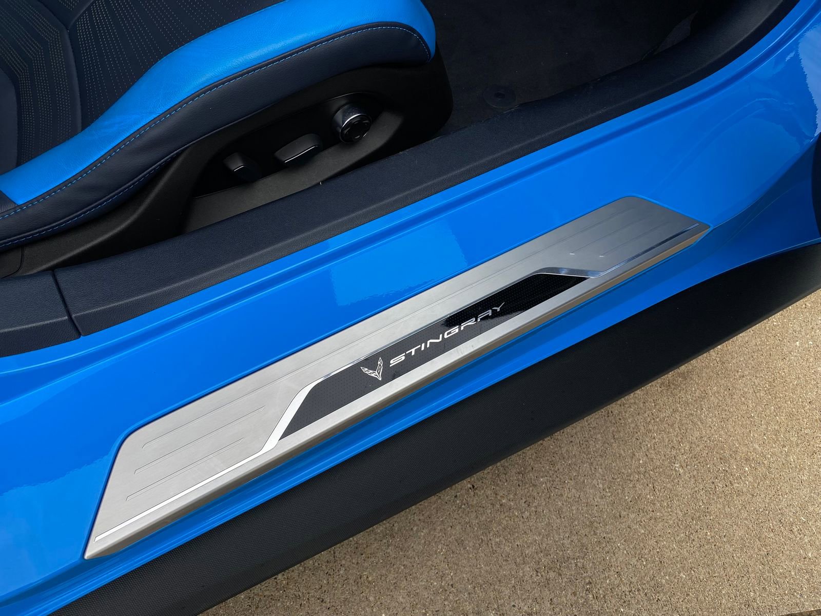 Used 2022 Chevrolet Corvette Stingray Premium Conv w/ Z51 Performance Package image 19