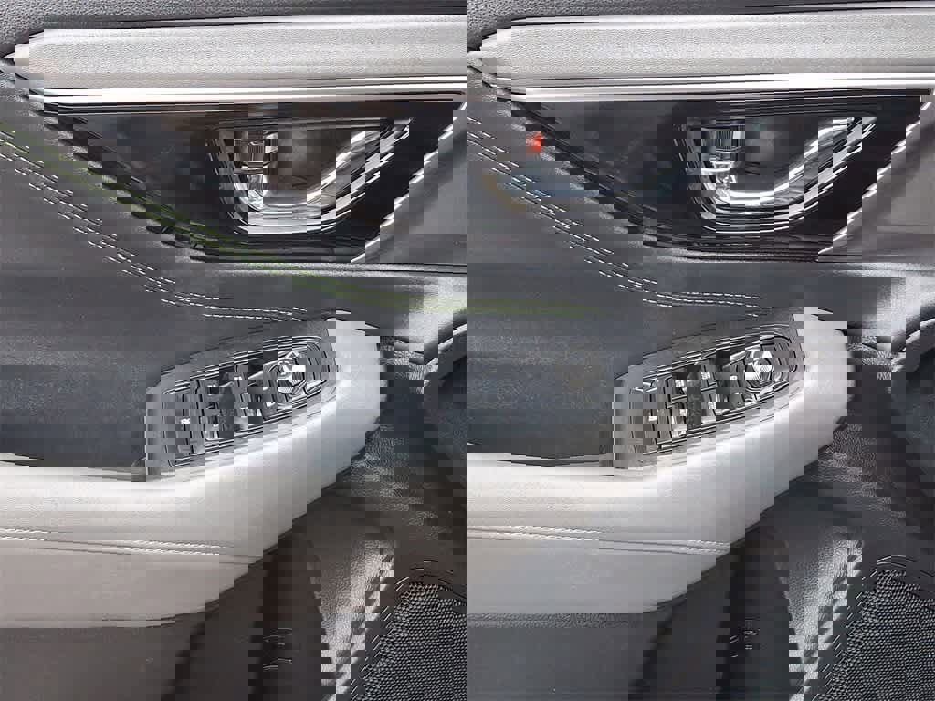 Used 2023 Subaru Outback Onyx Edition image 10