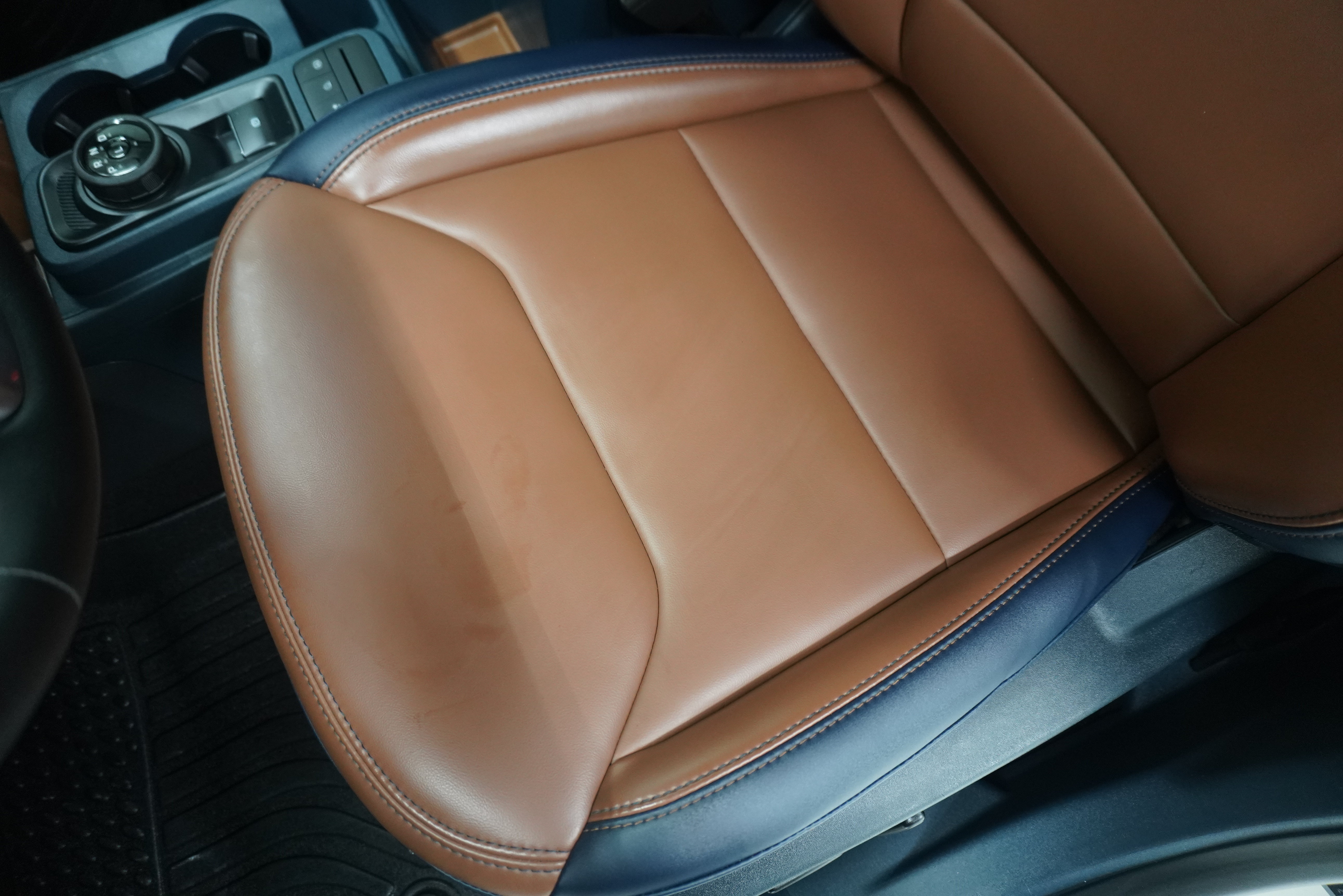 Used 2024 Ford Maverick Lariat FWD image 12