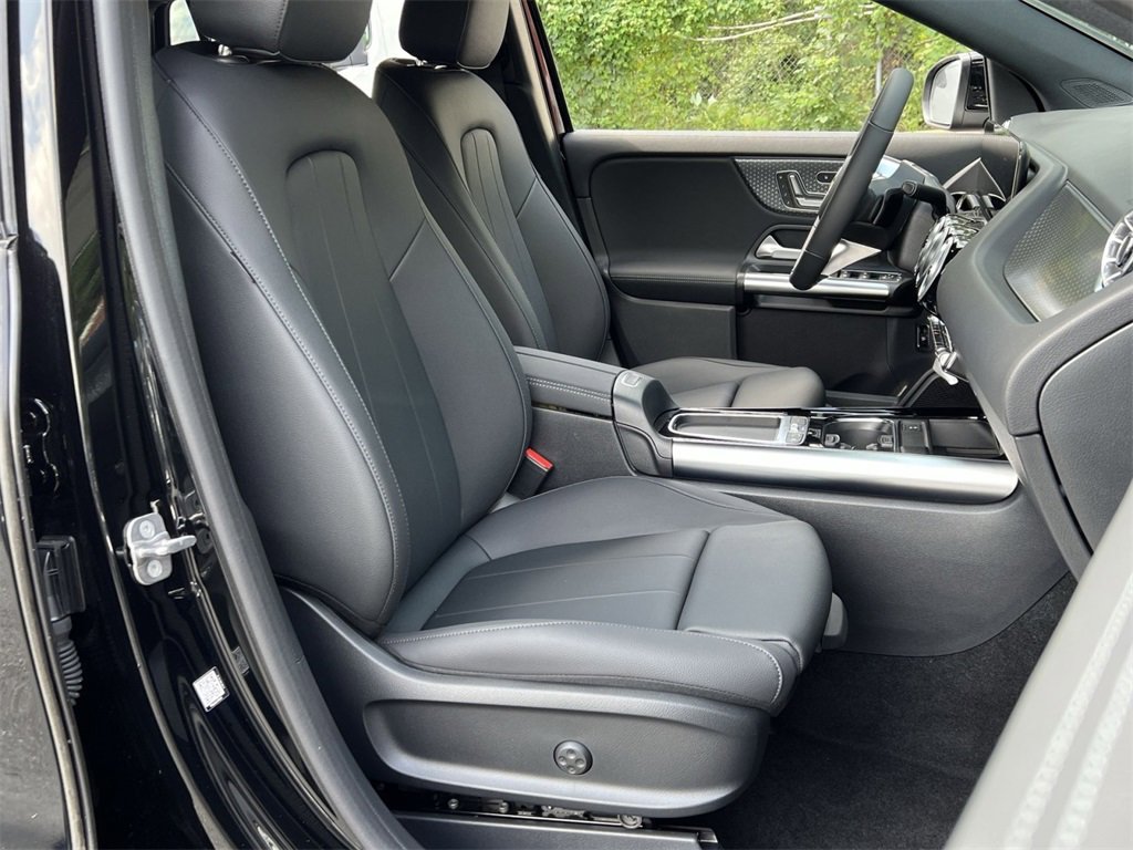 Certified 2025 Mercedes-Benz GLA 250 4MATIC image 26