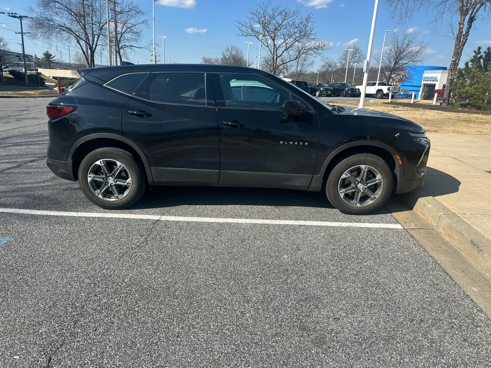 Used 2023 Chevrolet Blazer LT image 4