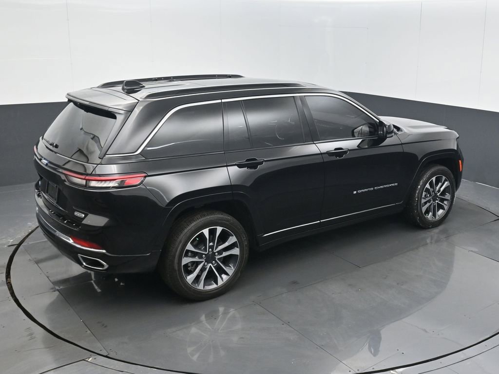 Used 2024 Jeep Grand Cherokee Overland w/ Luxury Tech Group IV image 21