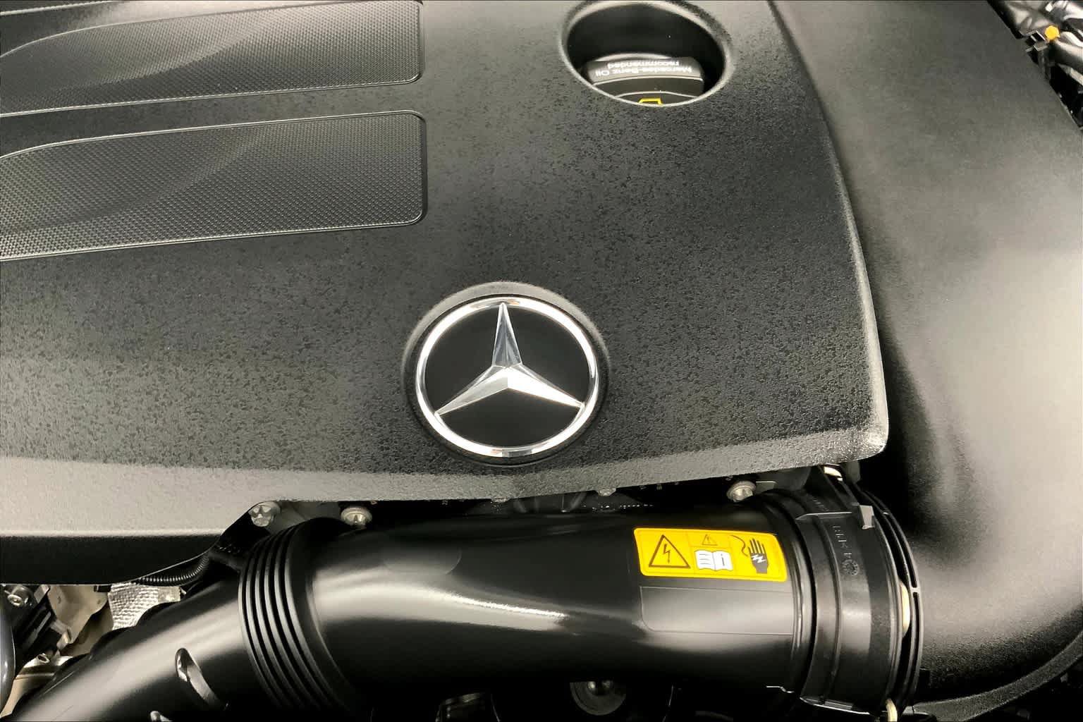 Certified 2022 Mercedes-Benz GLC 300 image 31