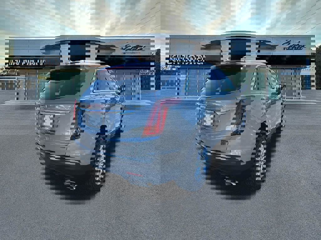 New 2026 Cadillac XT5 Luxury w/ LPO, Floor Liner Package image 5