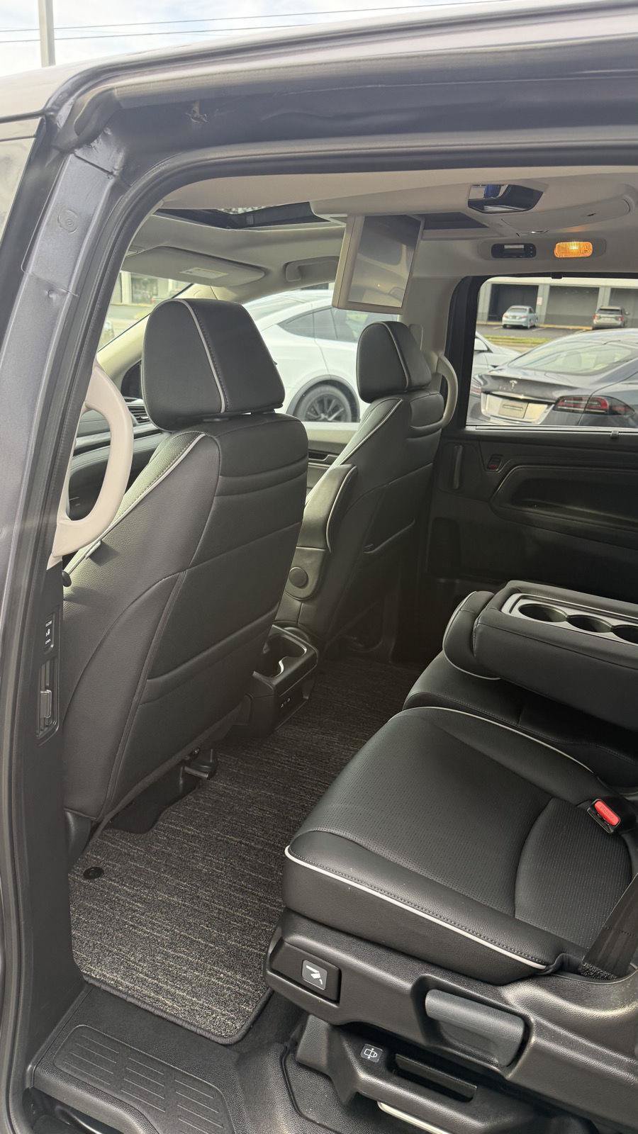 Used 2026 Honda Odyssey Elite image 39