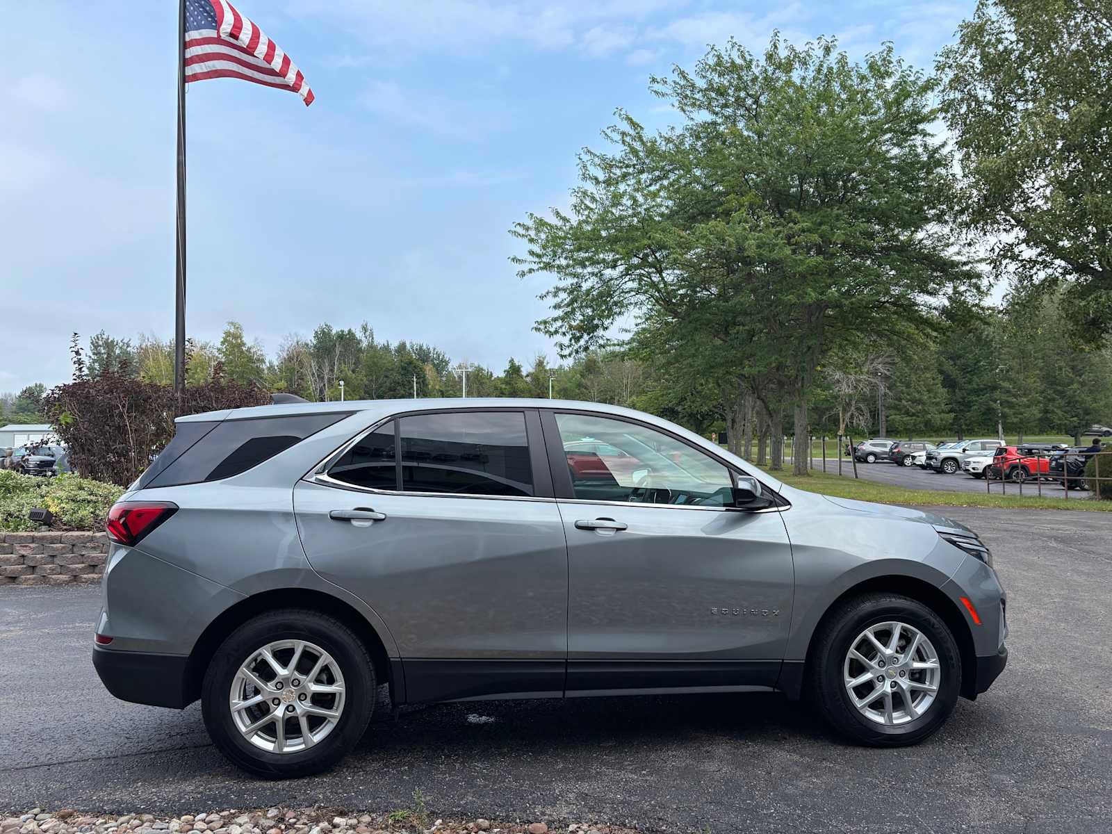 Used 2023 Chevrolet Equinox LT AWD/4WD image 9