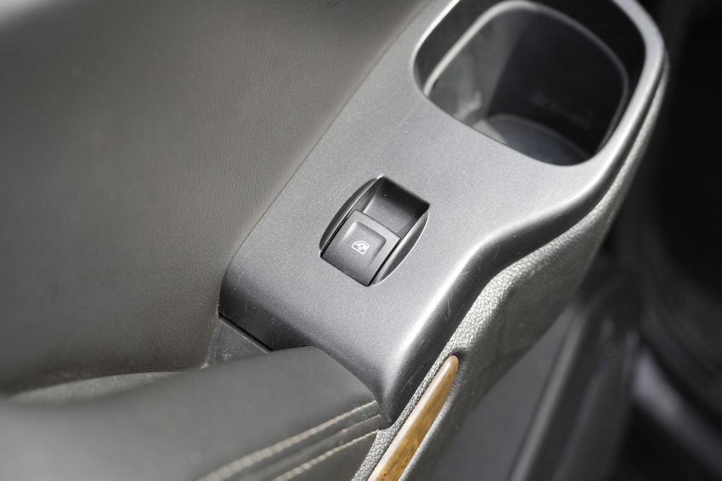 Used 2017 GMC Yukon Denali w/ Open Road Package image 26