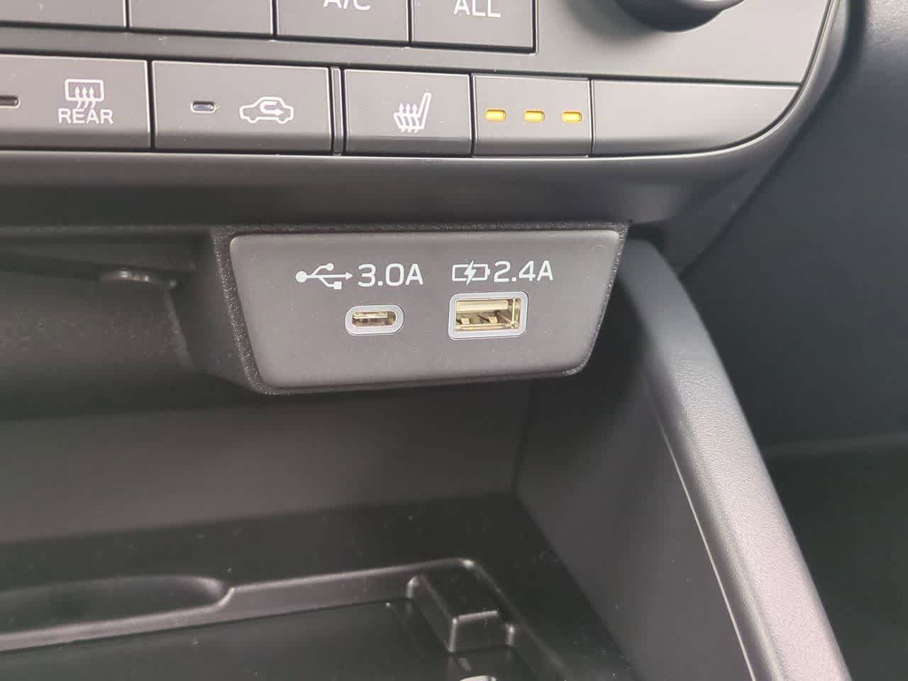 New 2026 Subaru Outback Limited AWD/4WD image 32