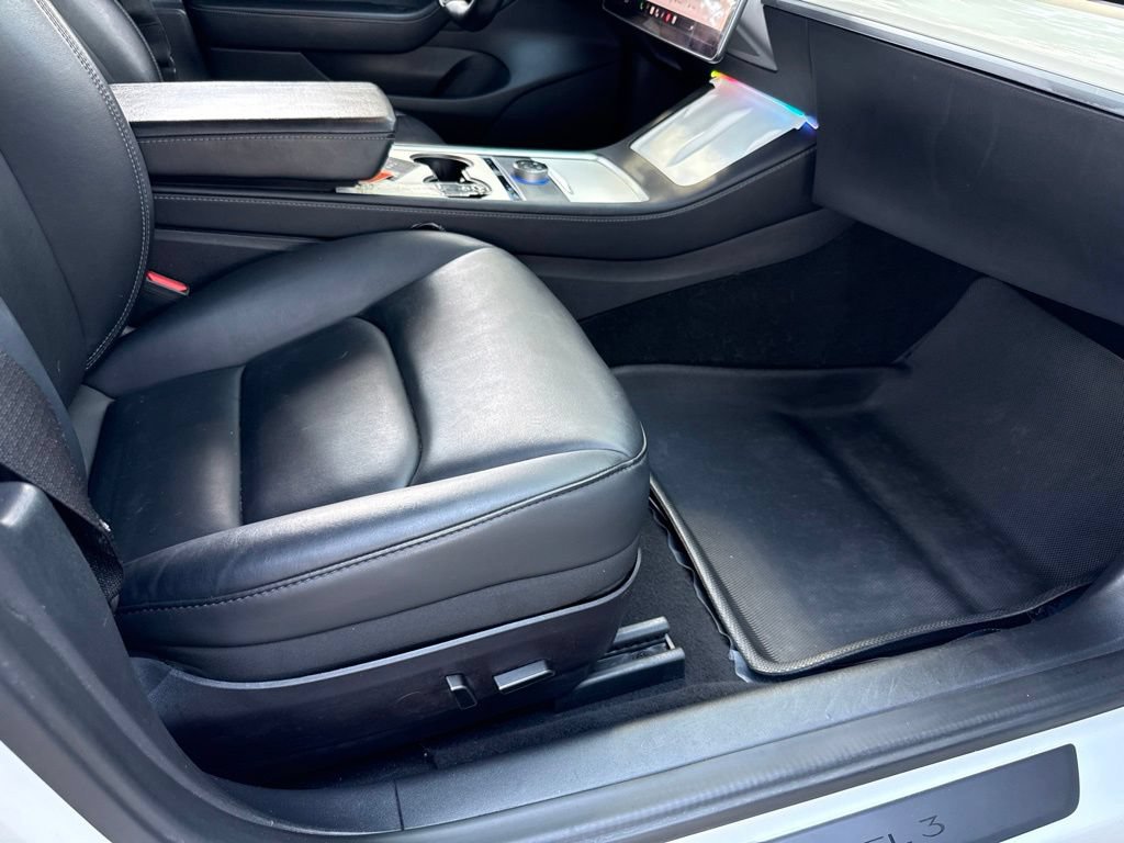 Used 2022 Tesla Model 3 Long Range AWD/4WD image 18
