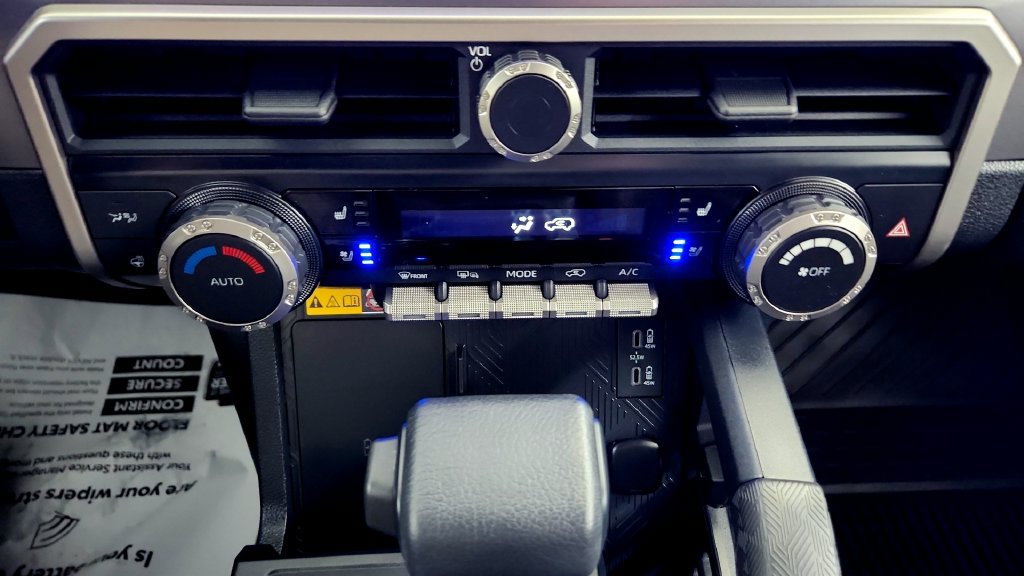 Certified 2025 Toyota 4Runner TRD Off-Road Premium w/ Tow Technology Package AWD/4WD image 29