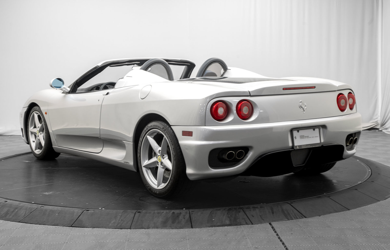 Used 2003 Ferrari 360 Spider RWD image 4