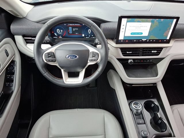 Certified 2025 Ford Explorer Active w/ Active Comfort Package AWD/4WD image 12