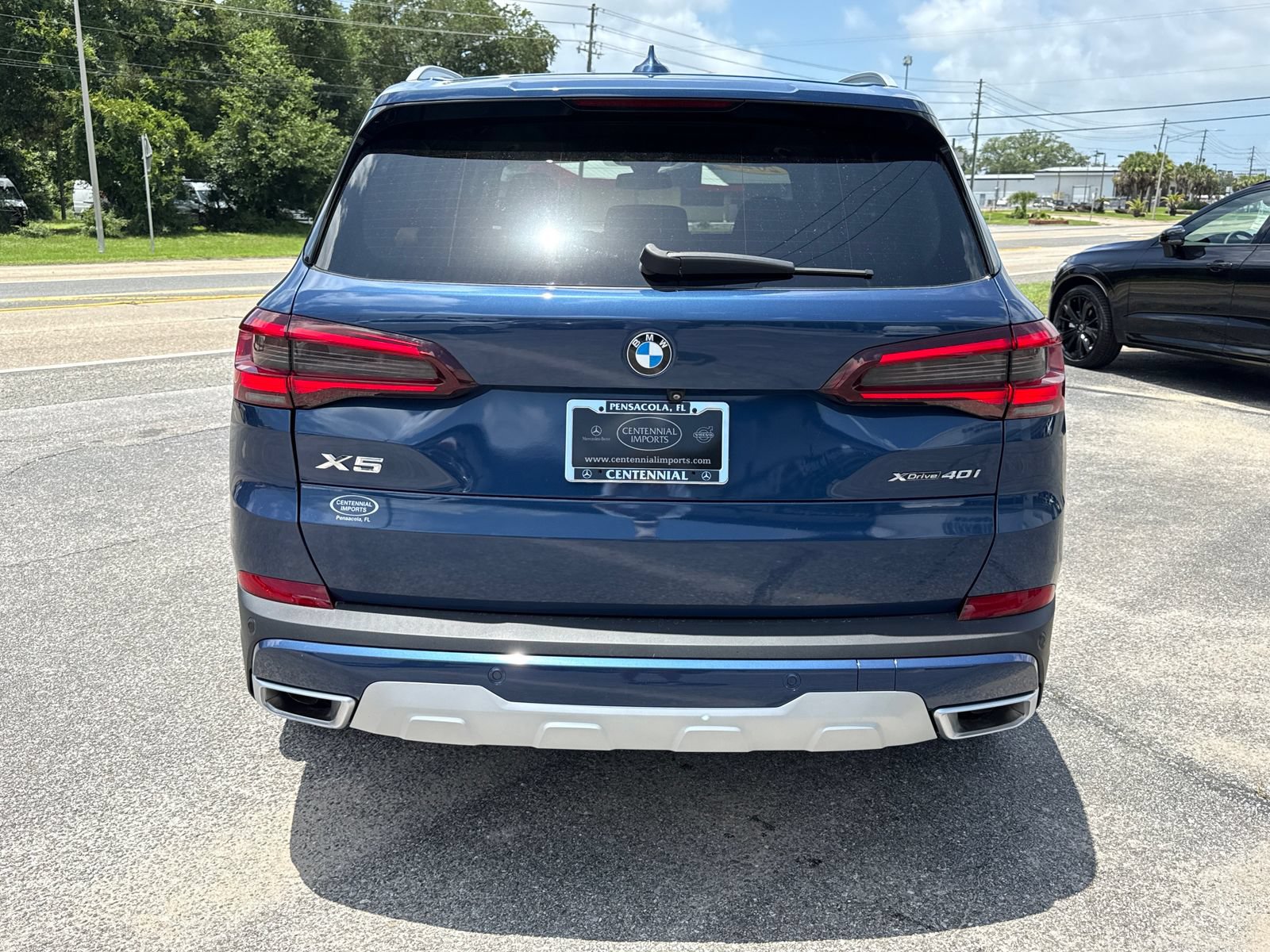 Used 2022 BMW X5 xDrive40i w/ Premium Package AWD/4WD image 4