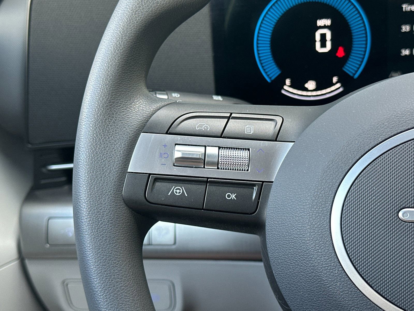 Certified 2025 Hyundai Kona SE AWD/4WD image 25