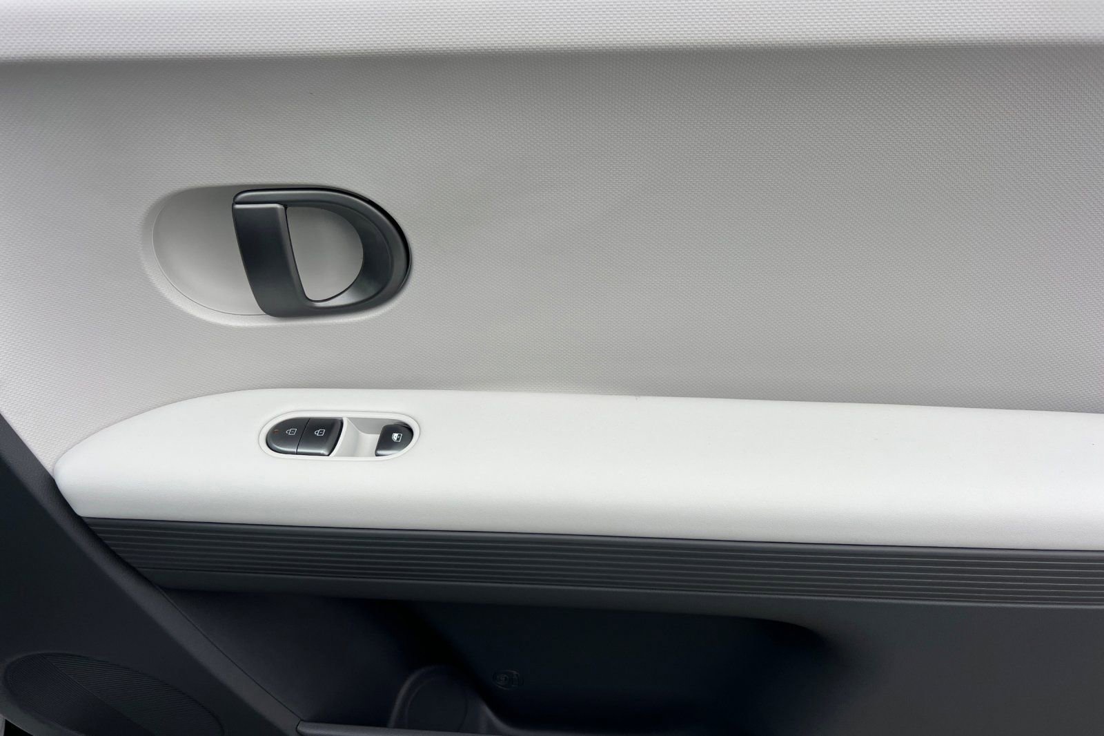 New 2025 Hyundai Ioniq 5 SEL RWD image 22