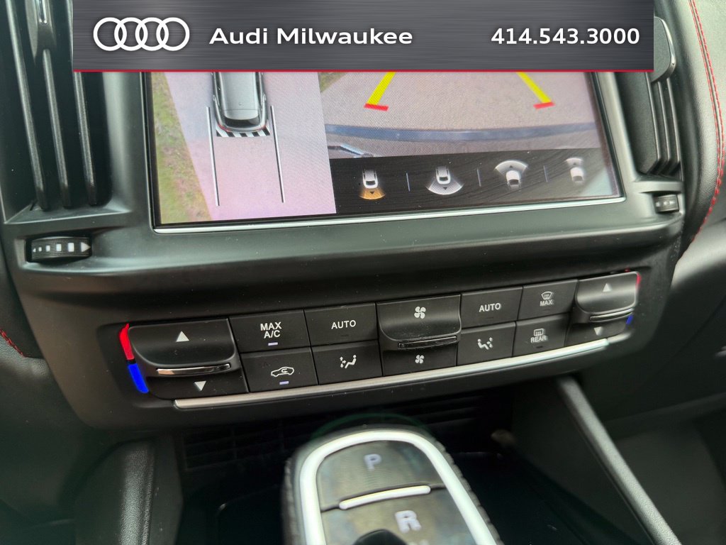 Used 2021 Maserati Levante AWD/4WD image 25