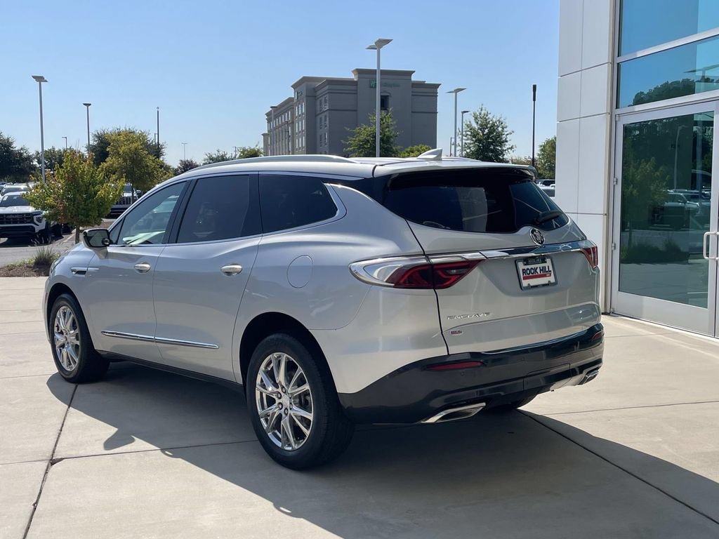 Used 2022 Buick Enclave Premium FWD image 2