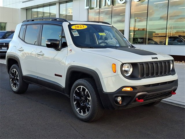 Used 2023 Jeep Renegade Trailhawk image 2
