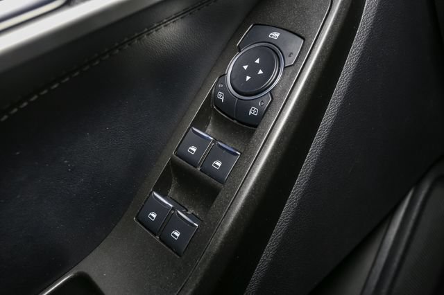 Used 2020 Ford Explorer XLT w/ Equipment Group 202A AWD/4WD image 36