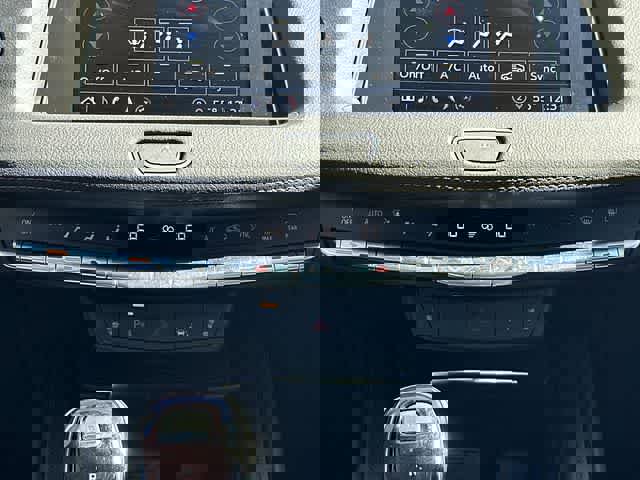 Used 2023 Cadillac XT4 Sport image 17