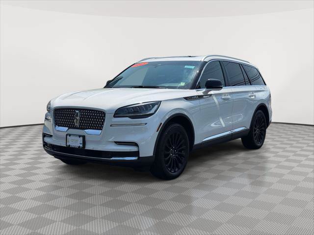 Used 2023 Lincoln Aviator Reserve w/ Elements Package Plus AWD/4WD image 3