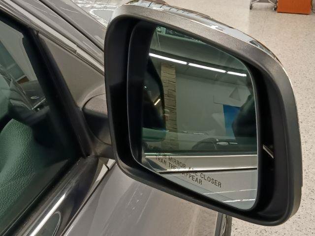 Used 2019 Jeep Grand Cherokee Limited AWD/4WD image 17