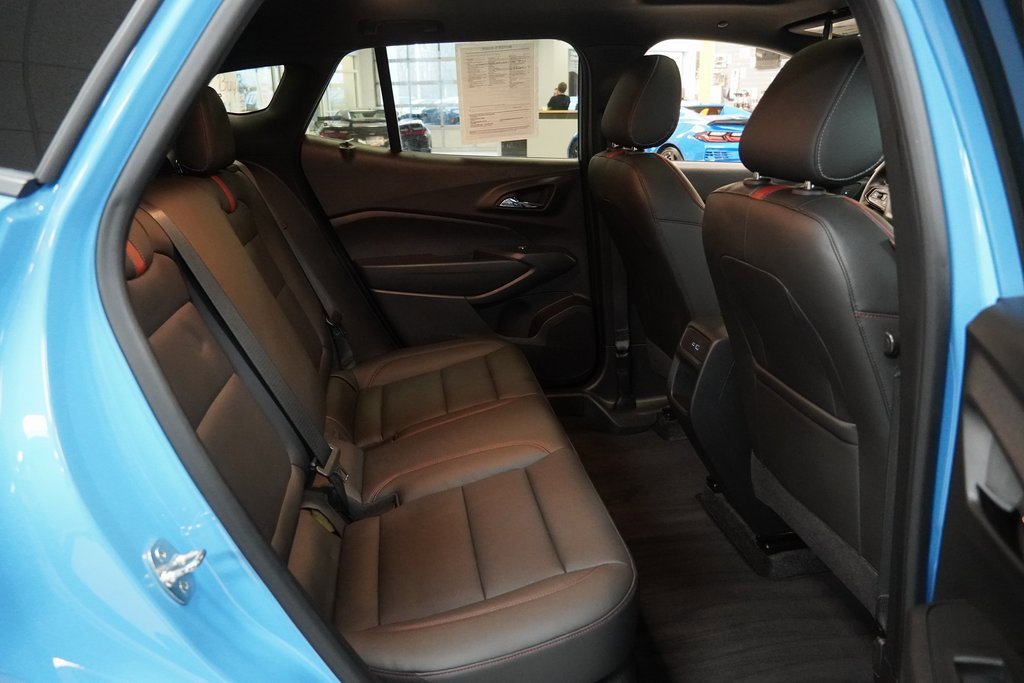 Used 2024 Chevrolet Trax RS w/ Sunroof Package image 29