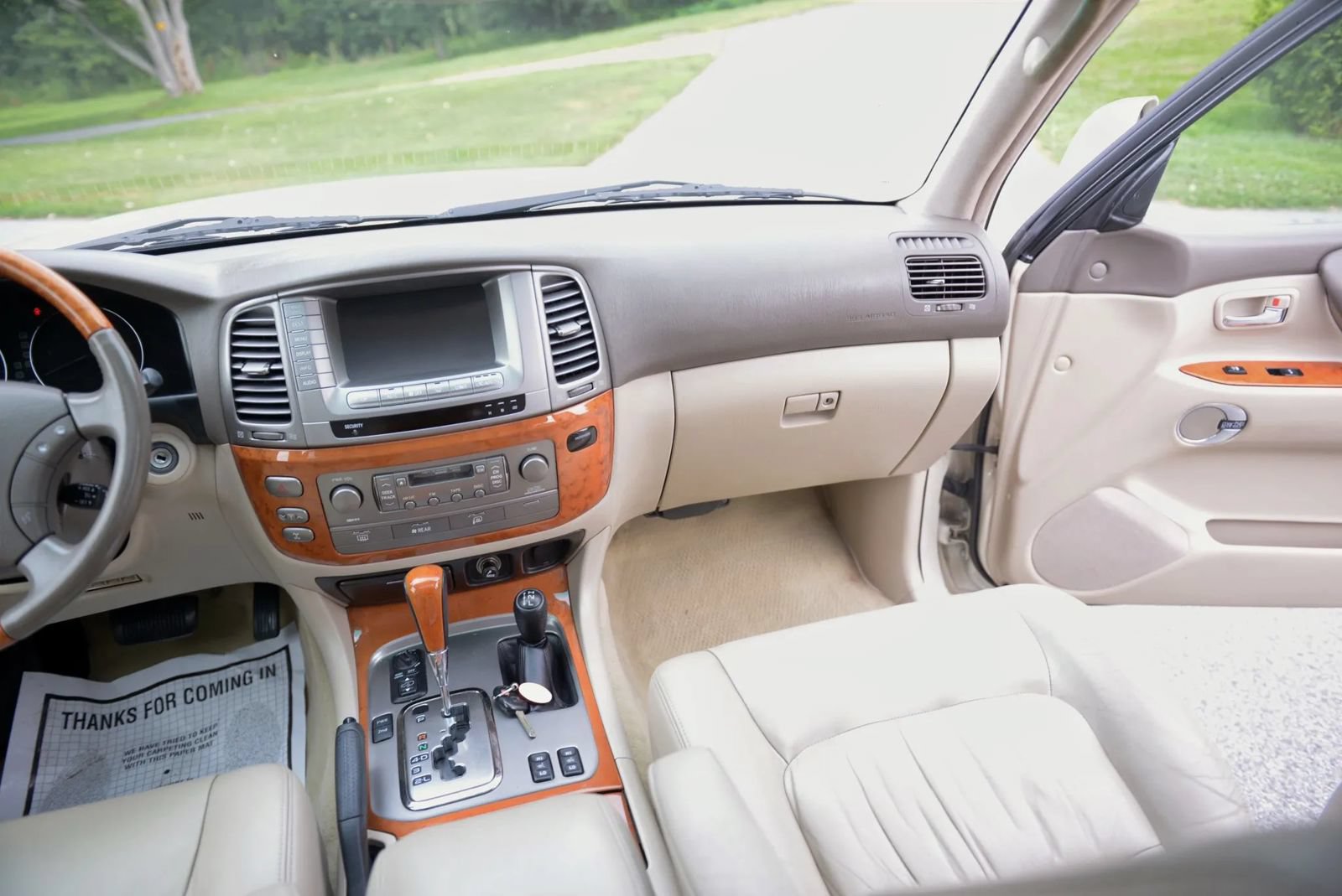 Used 2005 Lexus LX 470 4WD image 62