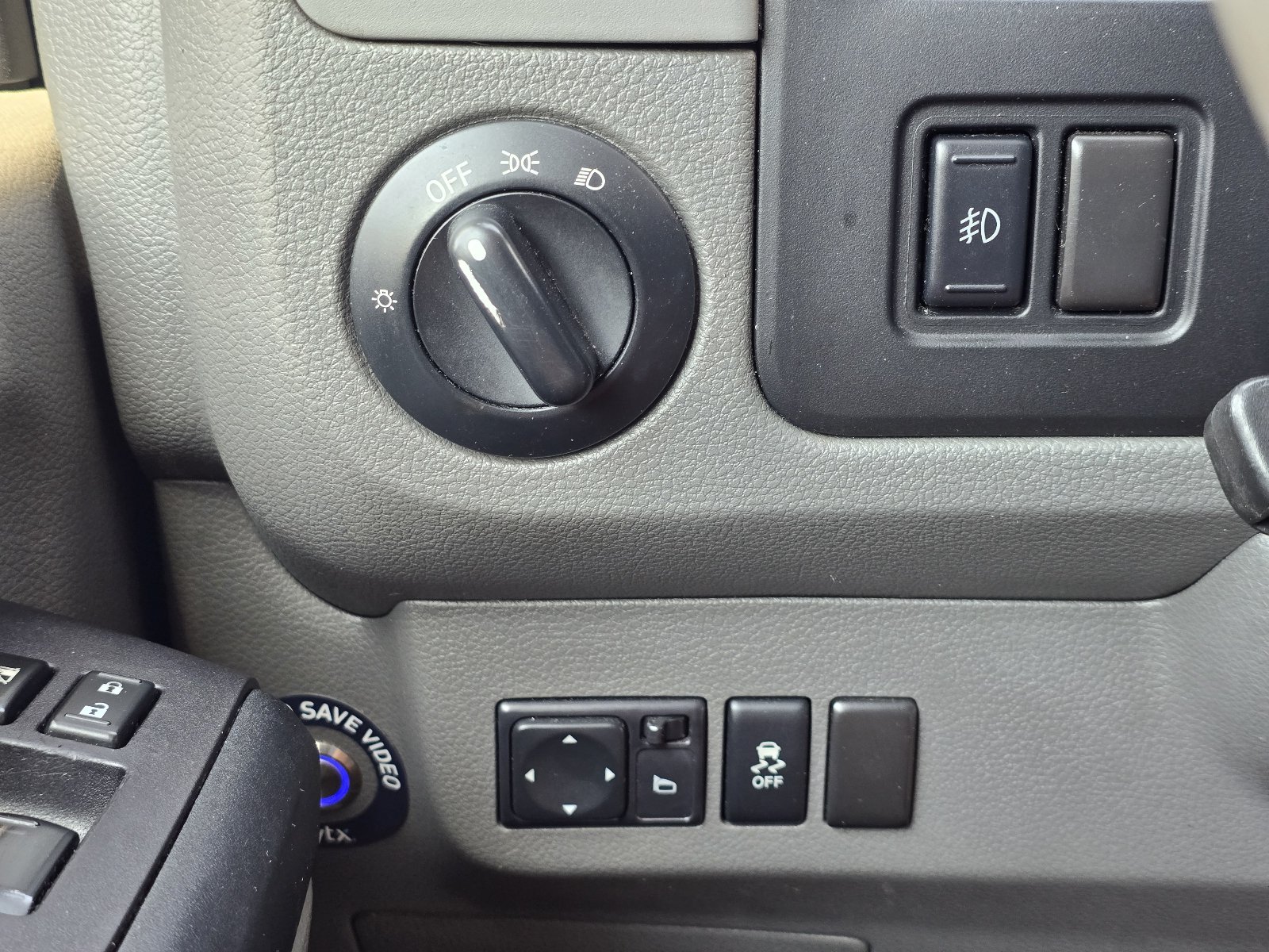 Used 2016 Nissan NV 3500 SL RWD image 23
