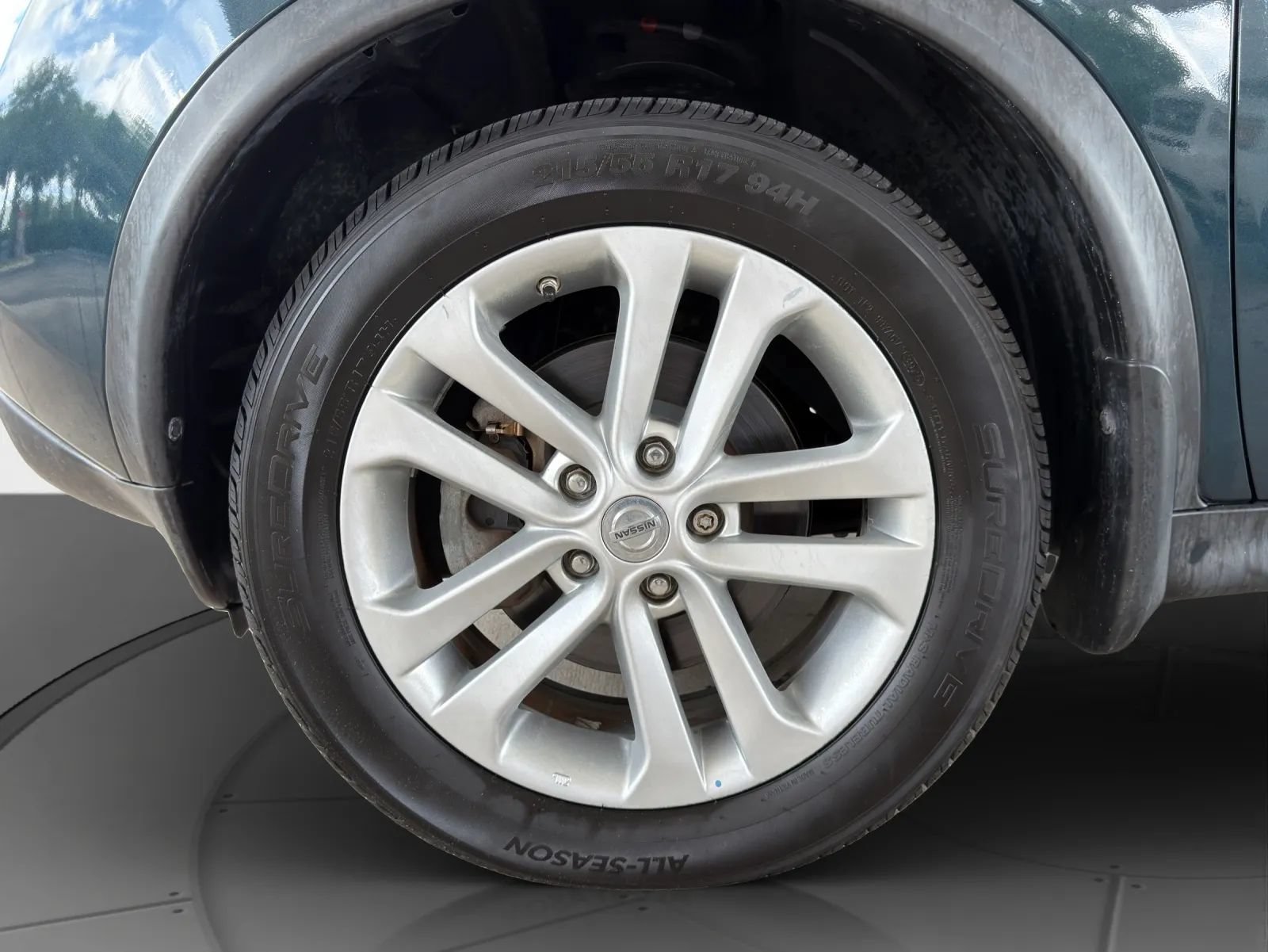 Used 2014 Nissan Juke SL FWD image 22