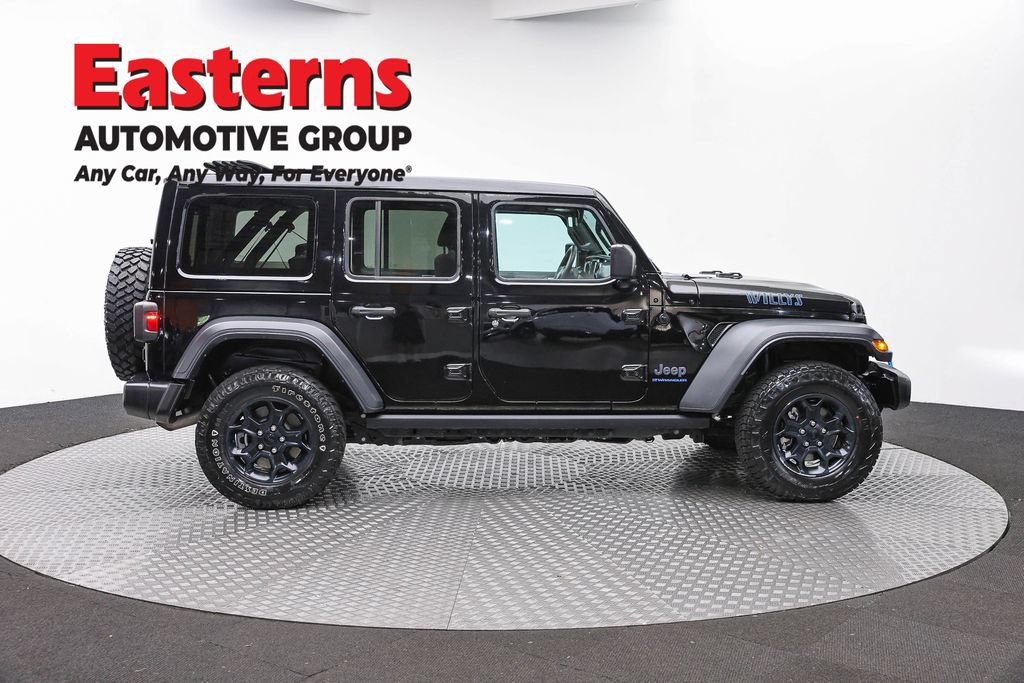 Used 2023 Jeep Wrangler Unlimited w/ Sun & Screen Package AWD/4WD image 6