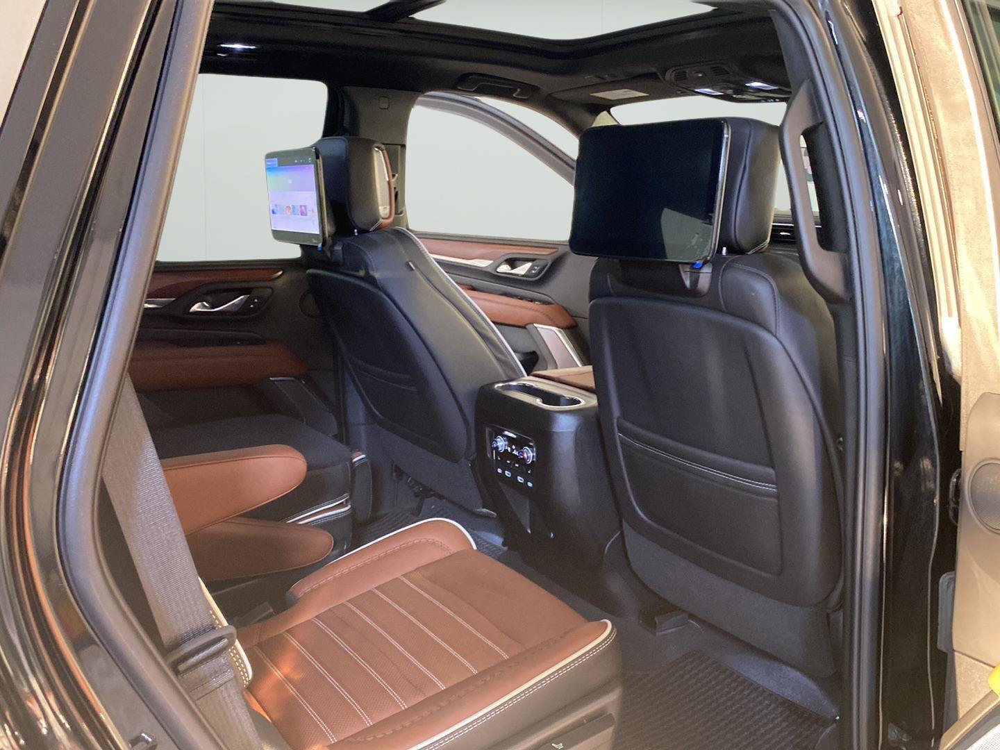 Certified 2023 GMC Yukon Denali Ultimate AWD/4WD image 26