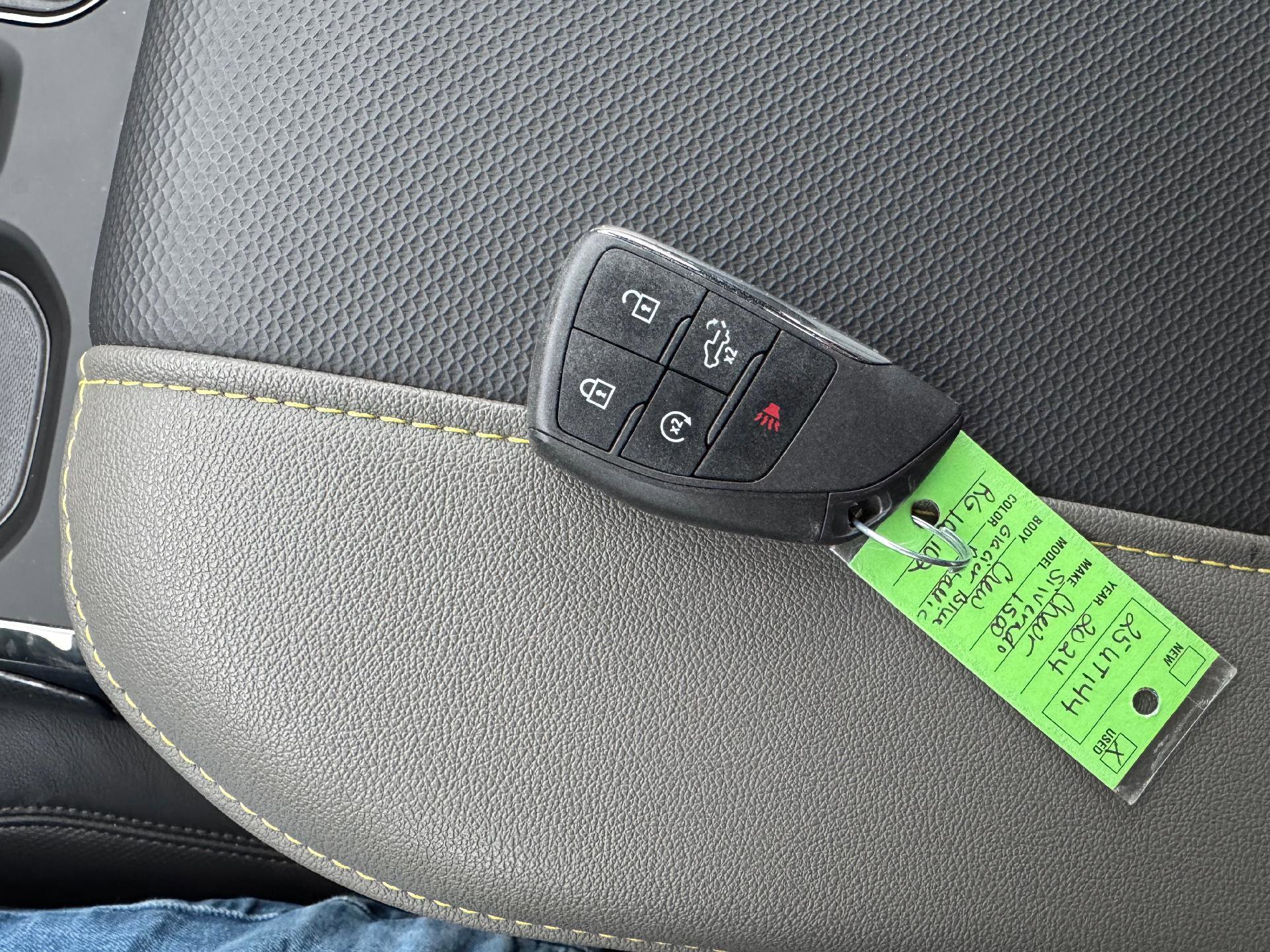 Used 2024 Chevrolet Silverado 1500 ZR2 w/ Technology Package image 38