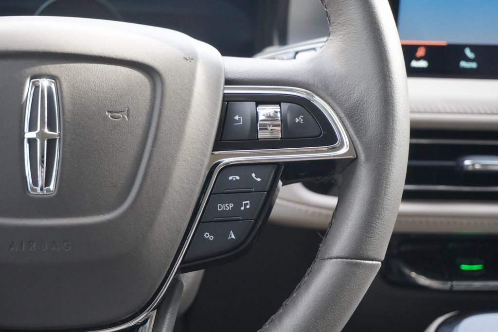 Used 2023 Lincoln Nautilus AWD w/ Premium Package image 17