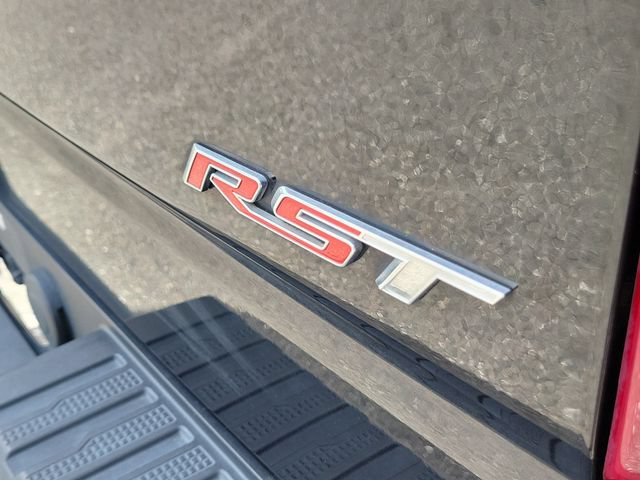 Used 2024 Chevrolet Silverado 1500 RST w/ Z71 Off-Road Package AWD/4WD image 8