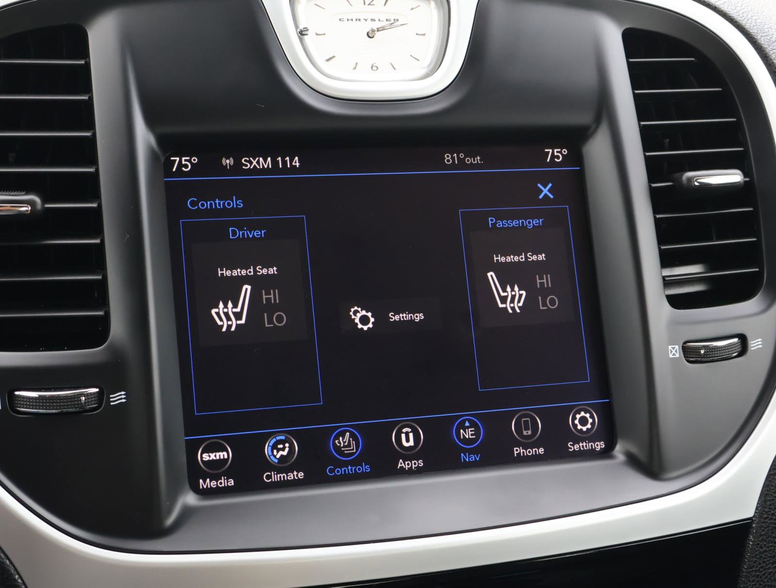 Used 2023 Chrysler 300 Touring L w/ Popular Equipment Group image 29