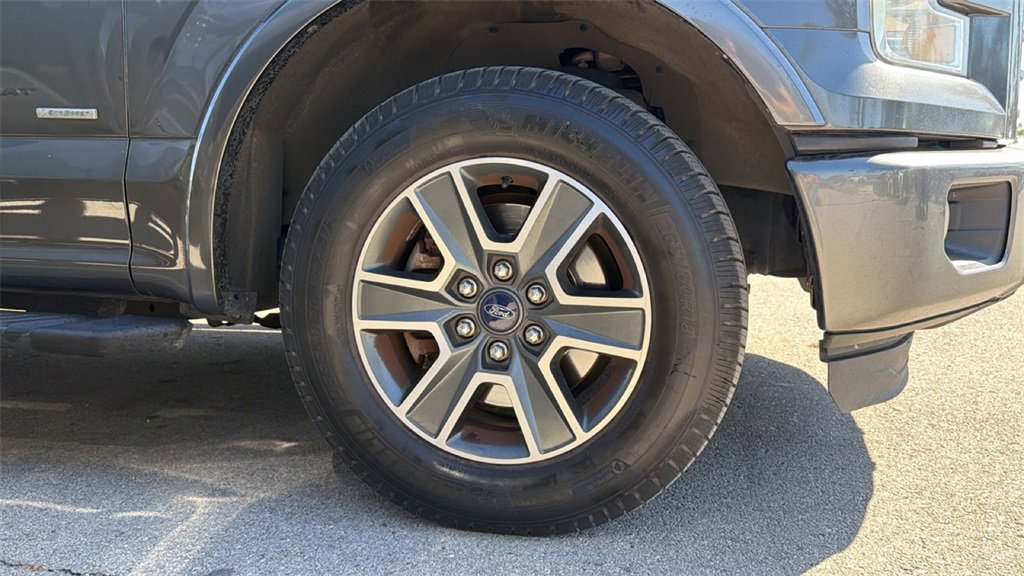 Used 2015 Ford F150 XLT w/ Equipment Group 302A Luxury image 4