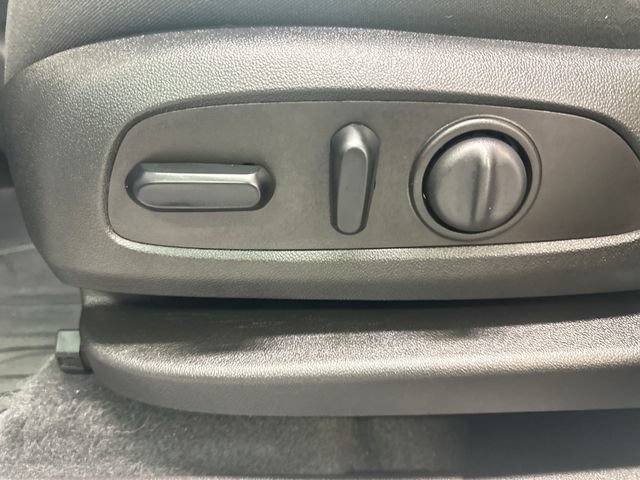 Used 2024 Chevrolet Equinox LT w/ LPO, Floor Liner Package FWD image 22