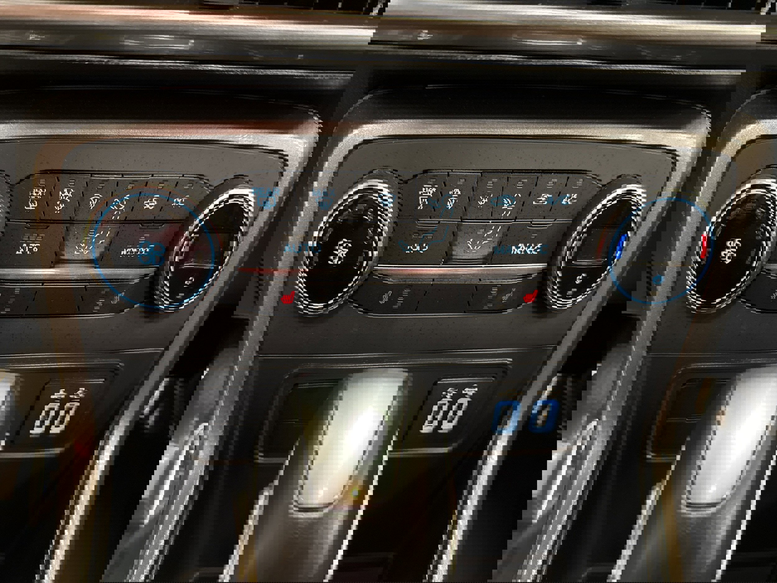 Used 2021 Ford EcoSport SE image 35