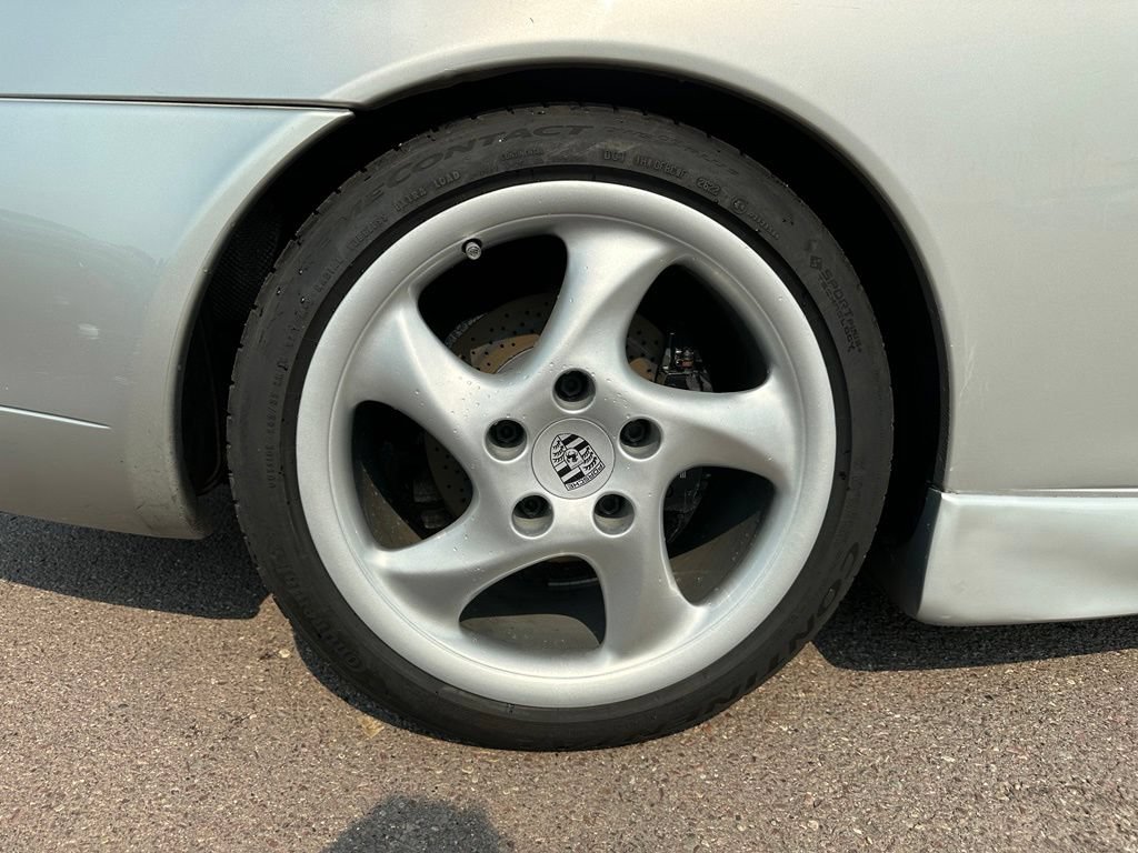 Used 2000 Porsche 911 Carrera RWD image 38