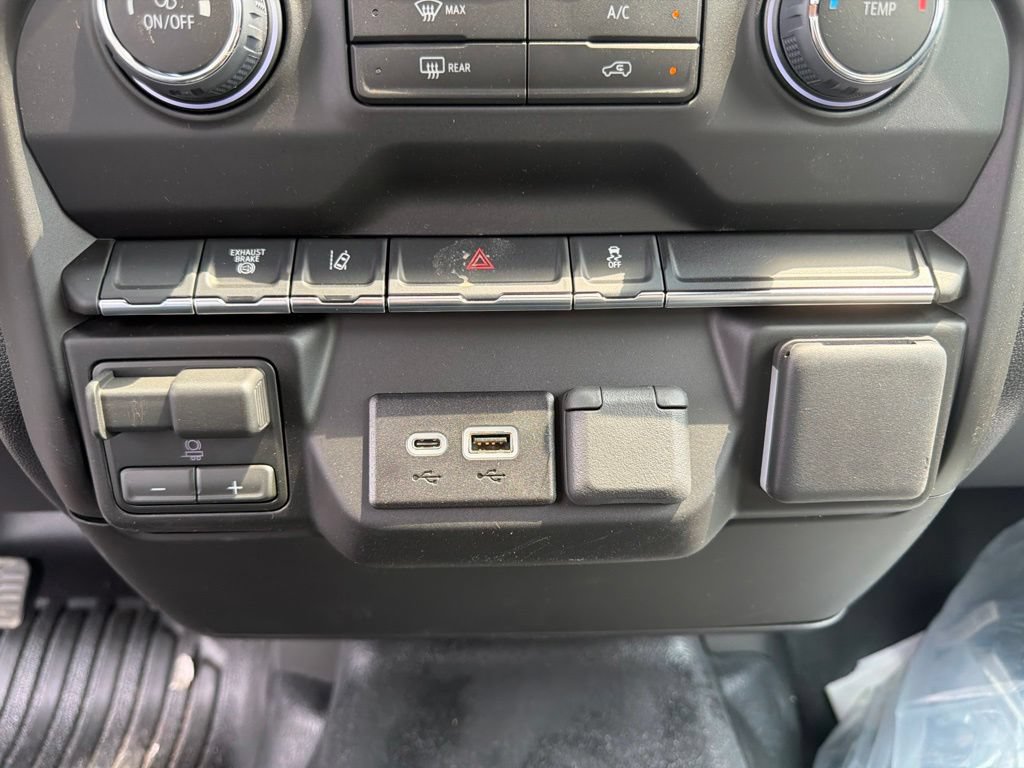 New 2026 Chevrolet Silverado 3500 W/T AWD/4WD image 11