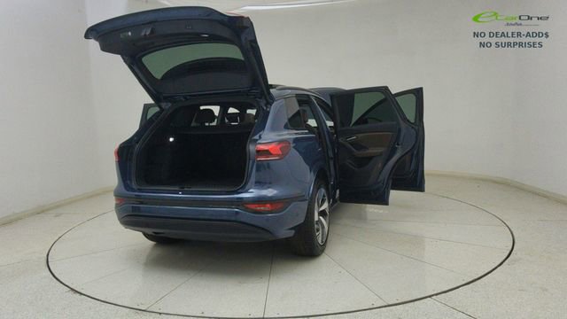 Used 2025 Audi Q6 e-tron Premium w/ Convenience Package image 73