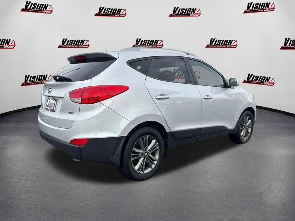Used 2014 Hyundai Tucson SE image 5