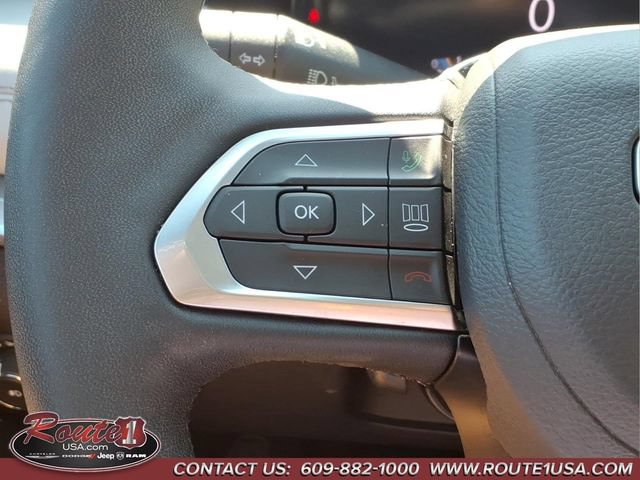 Used 2025 Jeep Compass Limited w/ Elite Group AWD/4WD image 16
