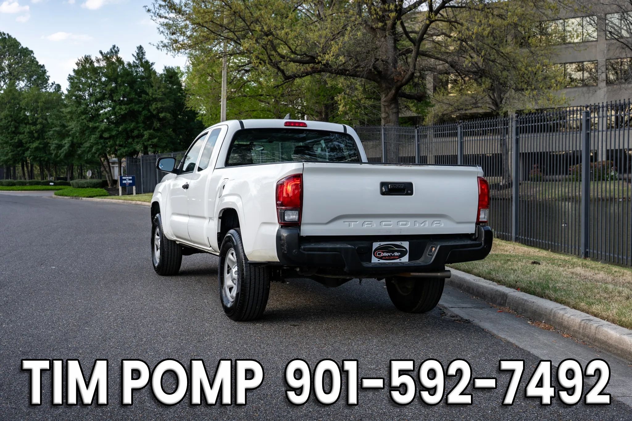 Used 2017 Toyota Tacoma SR image 7