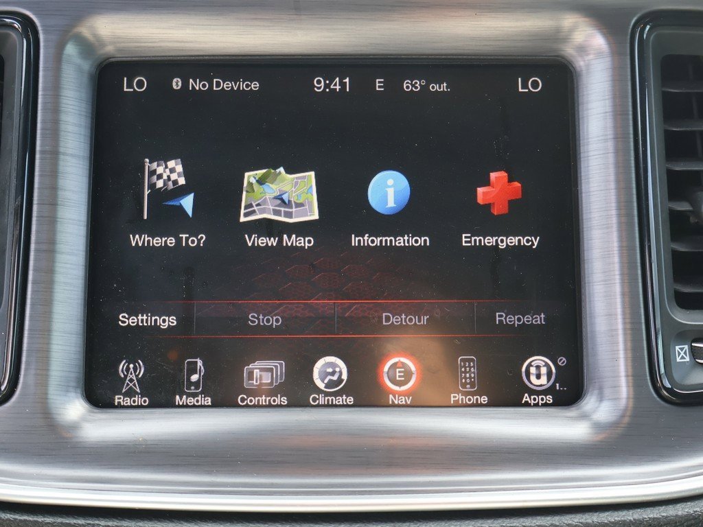 Used 2017 Dodge Challenger R/T image 34